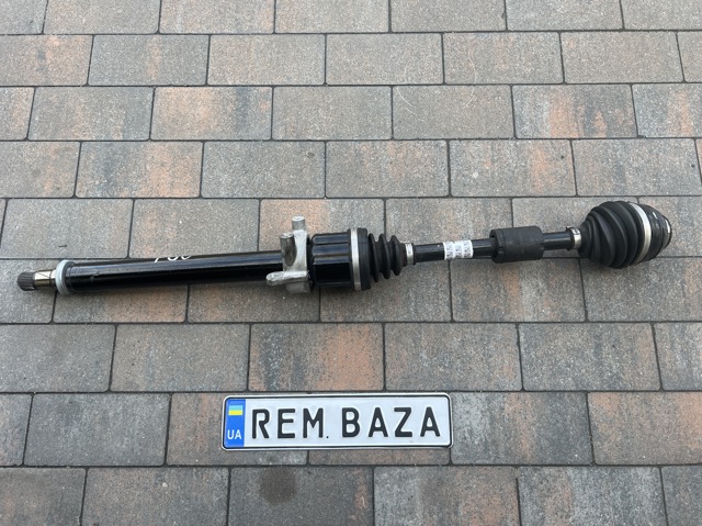 Полуось передняя, правая 31608681524 BMW