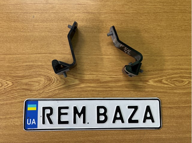 Петля задней багажной, 3/5 -ой двери 41007320547 BMW