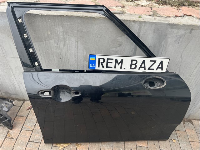 Пассажирская передняя дверь 41007462792 BMW
