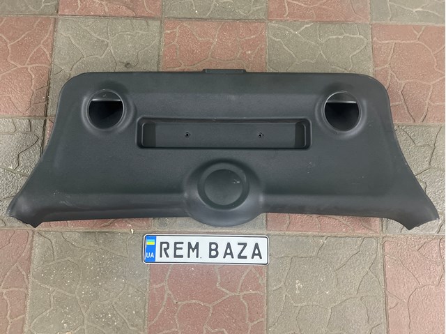 Обшивка крышки багажника 51437302727 BMW