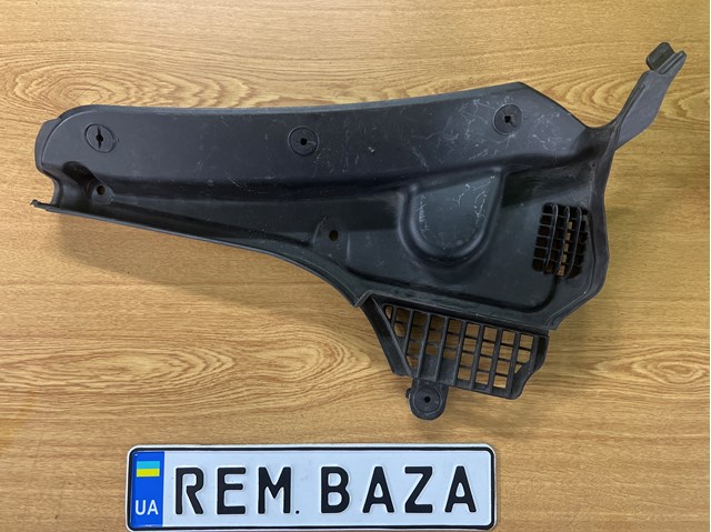 51717305493 BMW Решетка дворников левая купить в Чернигов