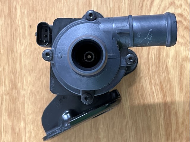 5C0965561 Дополнительная помпа купить Черкассы