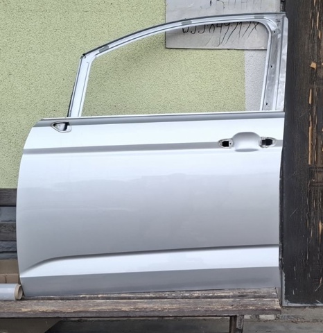 Двери кабины 5TA831055AE VAG