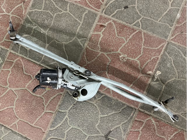 Трапеция стеклоочистителя 61617138789 BMW