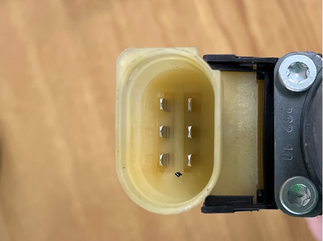 67622757043 Стеклоподъемник передней левой двери купить Николаев