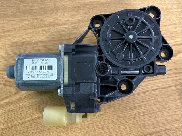 Механизм стеклоподъемника передней левой двери 67622757043 BMW
