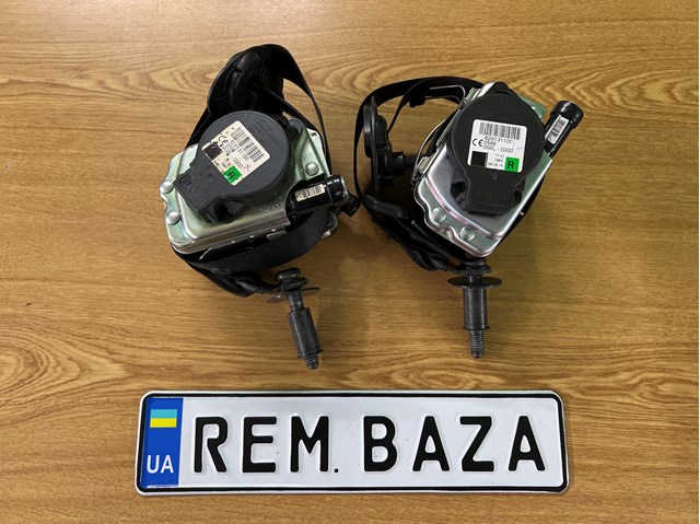 Ремень безопасности передний правый 72117358364 BMW