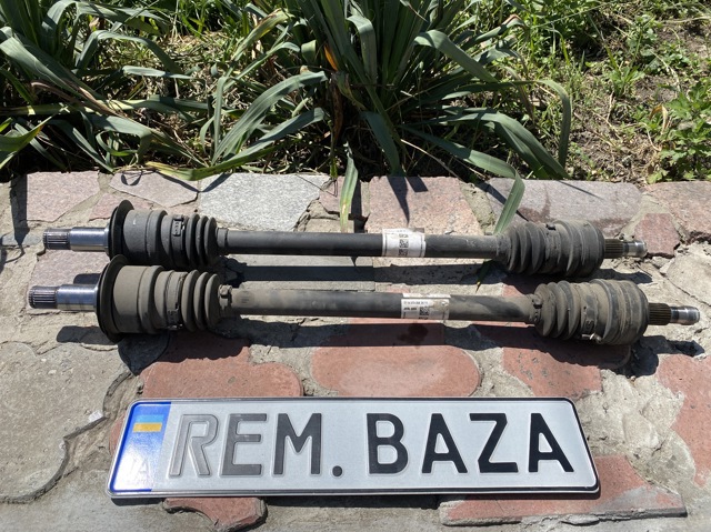 Полуось задняя, левая A2133502411 MERCEDES