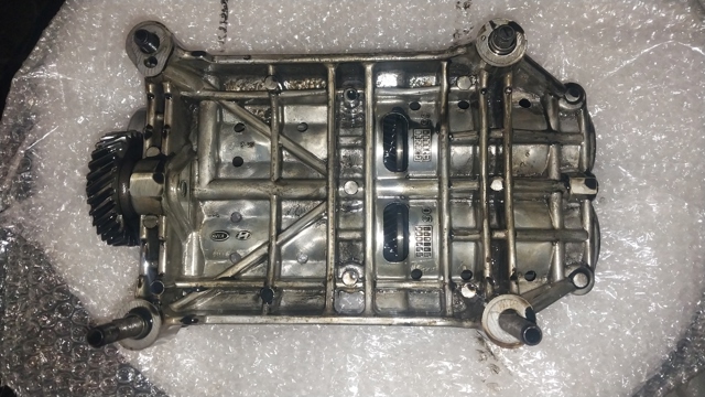 Балансировочный вал 2330027410 HYUNDAI