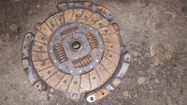 Корзина диска сцепления 3021021P00 NISSAN