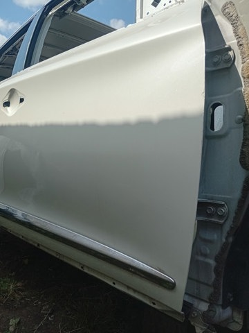 NISSAN 801003JA1A Дверь передняя правая в наличии Львов
