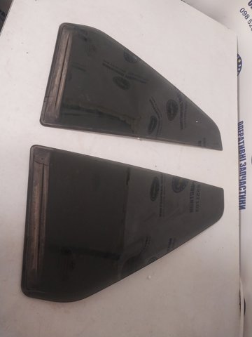 Задняя форточка левая 834172B020 HYUNDAI