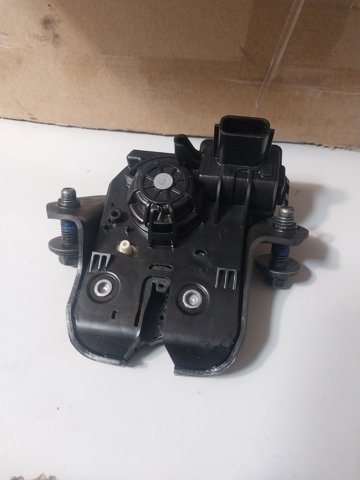NISSAN 905030754R Замок крышки багажника (двери 3/5-й задней) в наличии Николаев