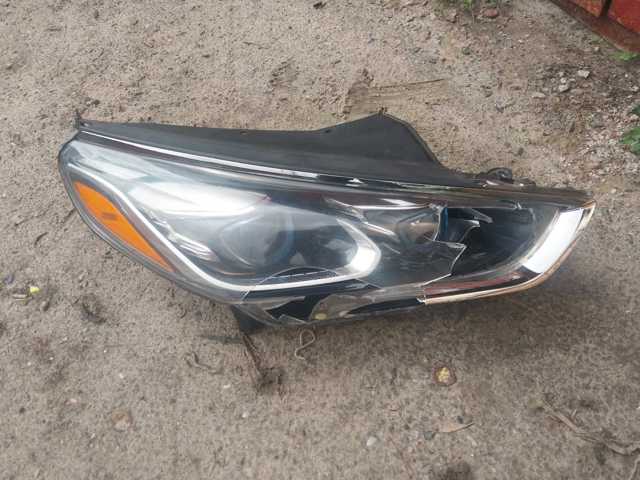 HYUNDAI 92102E6700 Правая фара в наличии Полтава