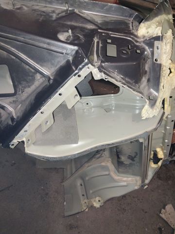 PEUGEOT 9813072880 Днище багажника (ниша запасного колеса) в наличии Черновцы