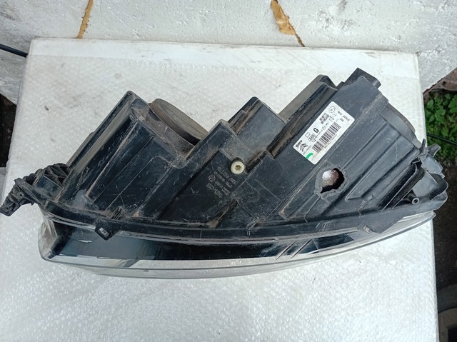 9816824880 PEUGEOT Фара левая купить в Киев