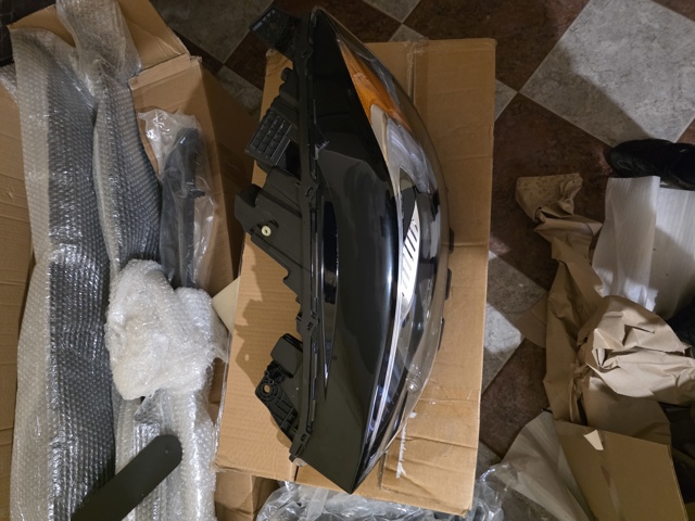 KT4Z13008AW FORD Фара левая купить в Харьков