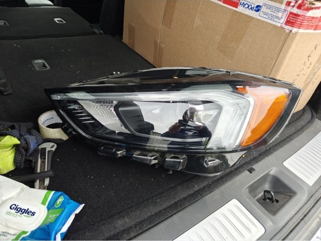 Фара комбинированная, передняя KT4Z13008AX FORD