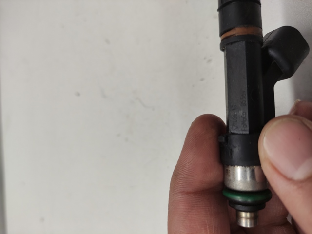 BOSCH 0280158105 Форсунка впрыска топлива в наличии Украина