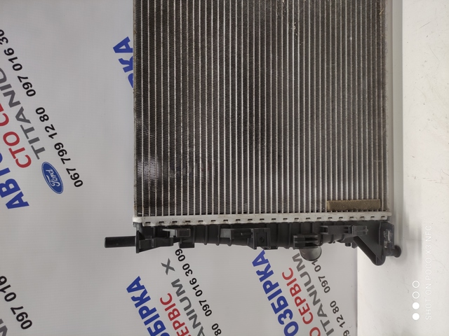 FORD 1357325 Радиатор охлаждения двигателя в наличии Житомир