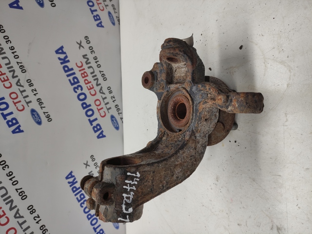 FORD 1474291 Цапфа (поворотный кулак) передний левый в наличии Черкассы