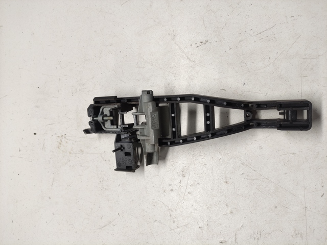 Держатель наружной ручки двери, задней правой 1480049 FORD