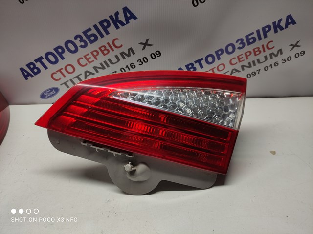 Фара задняя правая внутренняя 1486767 FORD