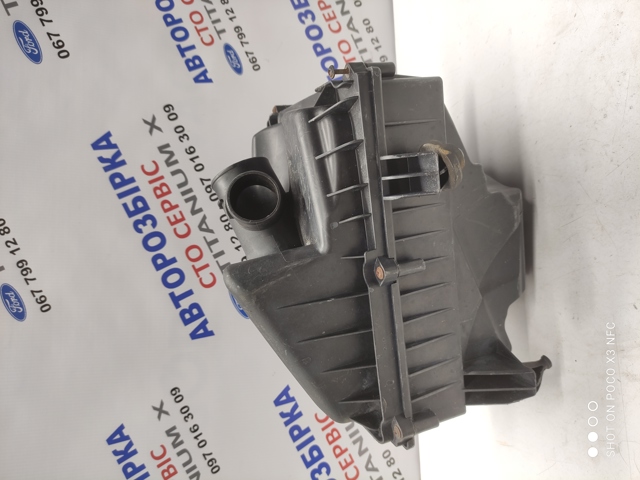 FORD 1522116 Корпус воздушного фильтра в наличии Ровно