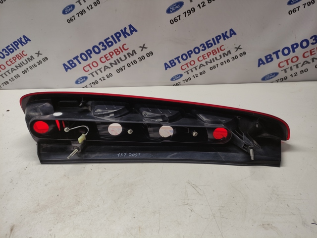 FORD 1543051 Фонарь задний правый в наличии Одесса