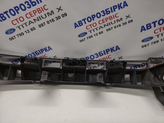 FORD 1545786 Кронштейн бампера переднего центральный в наличии Чернигов