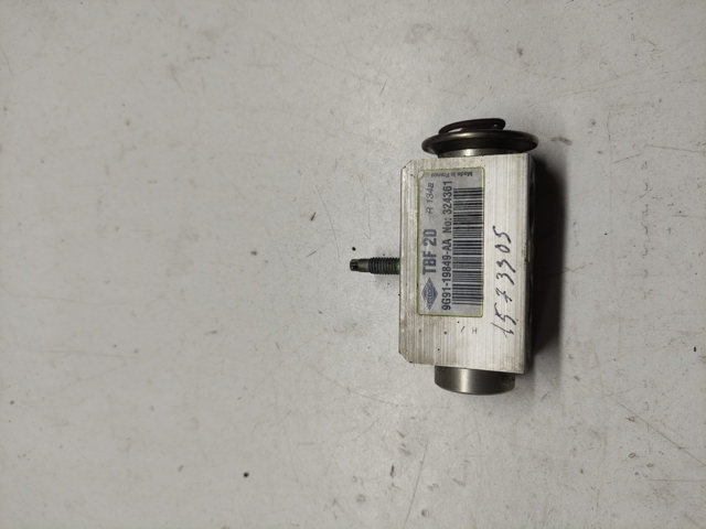 Клапан компрессора кондиционера 1573305 FORD