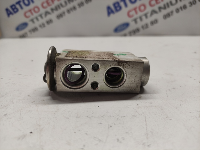FORD 1573305 Клапан компрессора кондиционера в наличии Николаев