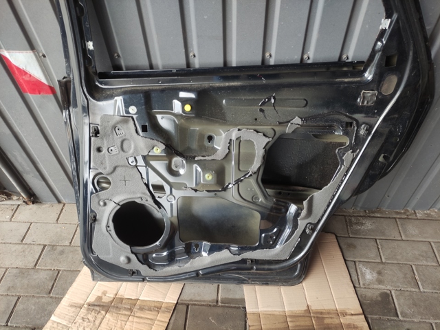 FORD 1582403 Дверь задняя правая в наличии Черкассы