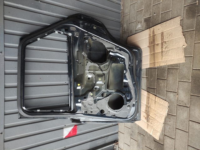 FORD 1582403 Дверь задняя правая в наличии Каменское