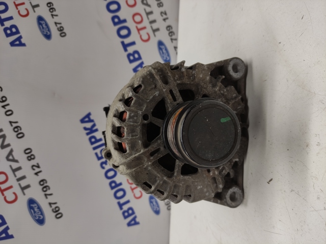 Генератор автомобильный Ford Kuga 1