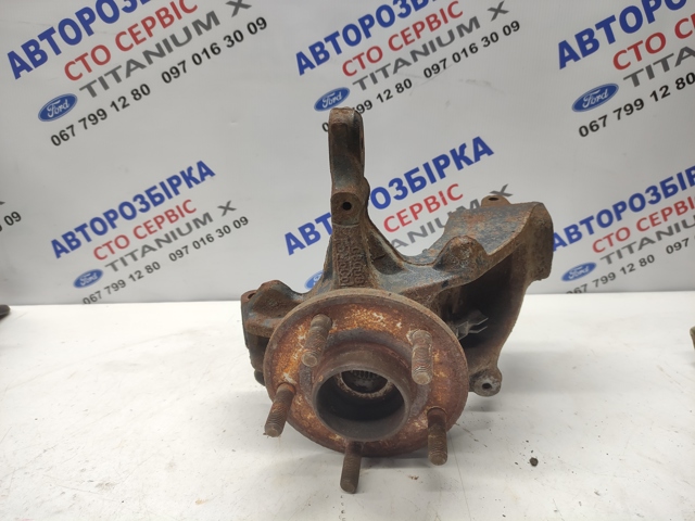 Цапфа передняя правая 1702854 FORD