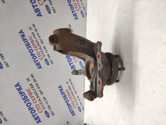 FORD 1702855 Цапфа (поворотный кулак) передний левый в наличии Киев