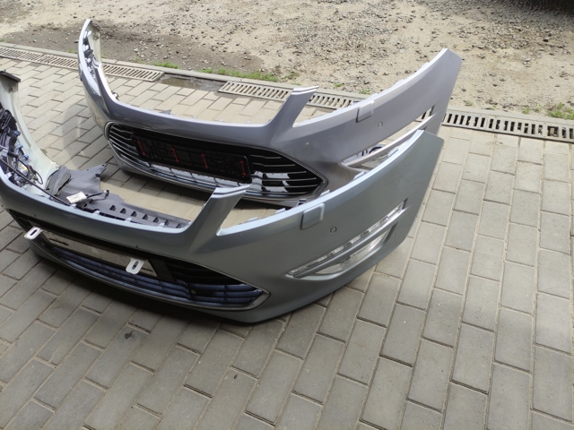 FORD 1704629 Бампер передний в наличии Житомир