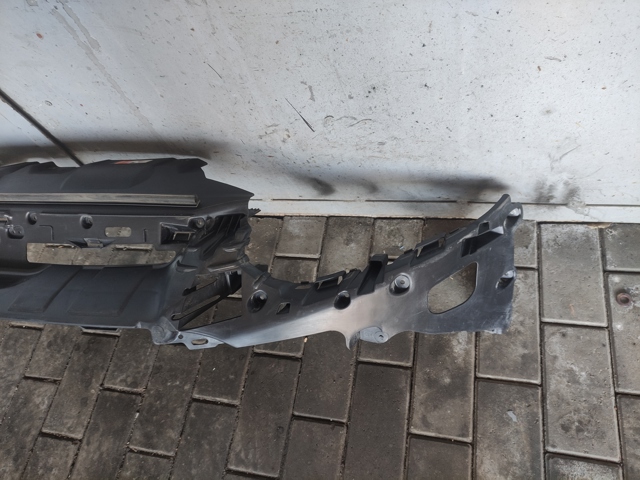 1735448 FORD Кронштейн бампера переднего центральный купить в Харьков