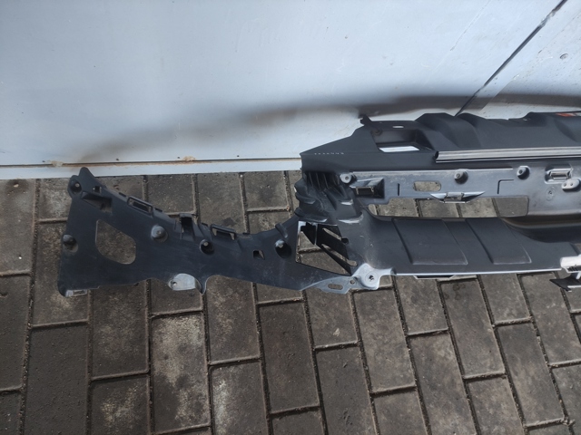FORD 1735448 Кронштейн бампера переднего центральный в наличии Житомир