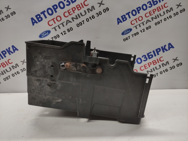 1753501 Полка под аккумулятор купить Киев