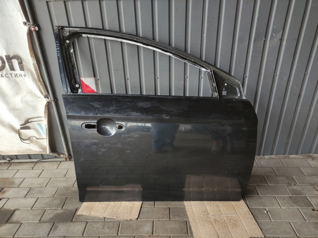 Пассажирская передняя дверь 1778161 FORD
