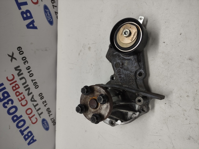 Помпа охлаждения Ford Fusion