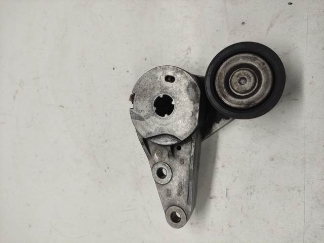 Роликовий модуль натяжителя ремня Вольво В40