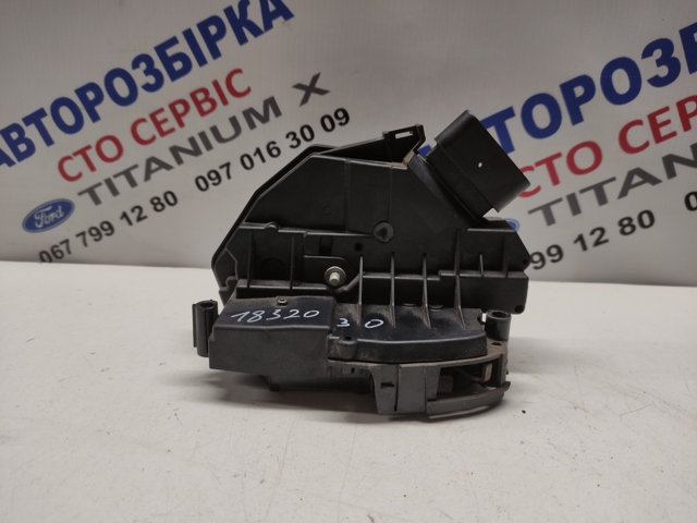 Замок двери задней правой 1832030 FORD