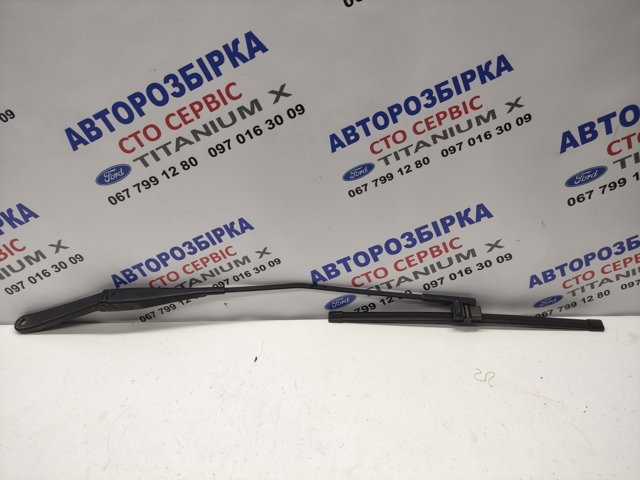 Рычаг-поводок дворника лобового стекла 4M5117526CD FORD