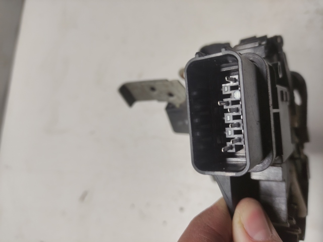 FORD 6M2AR21813EC Замок водительской двери в наличии Ужгород