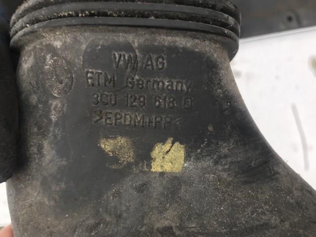 3C0129618D VAG Впускной патрубок воздушного фильтра купить в Ирпень