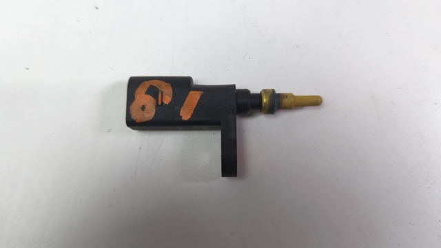 Датчик включения вентилятора радиатора  03F919501B VAG