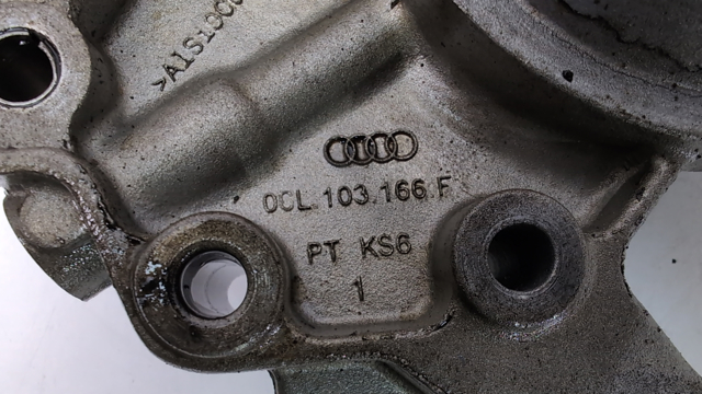 Передняя крышка головки блока цилиндров (ГБЦ) 06L103144F VAG